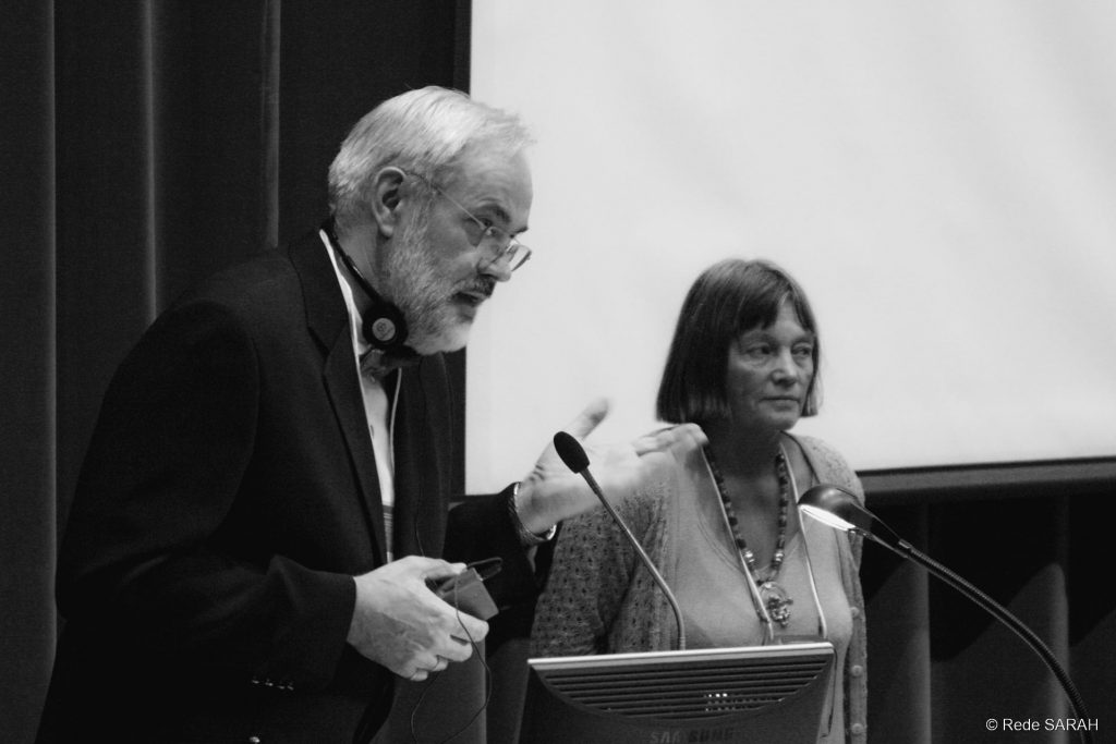 Dr. Klaus Willmes, professor da Universidade de Aachen, Alemanha, e Barbara Wilson, pesquisadora de Cambridge, Reino Unido, no 1st Internacional Congress on Neurosciences and Reahabilitation.